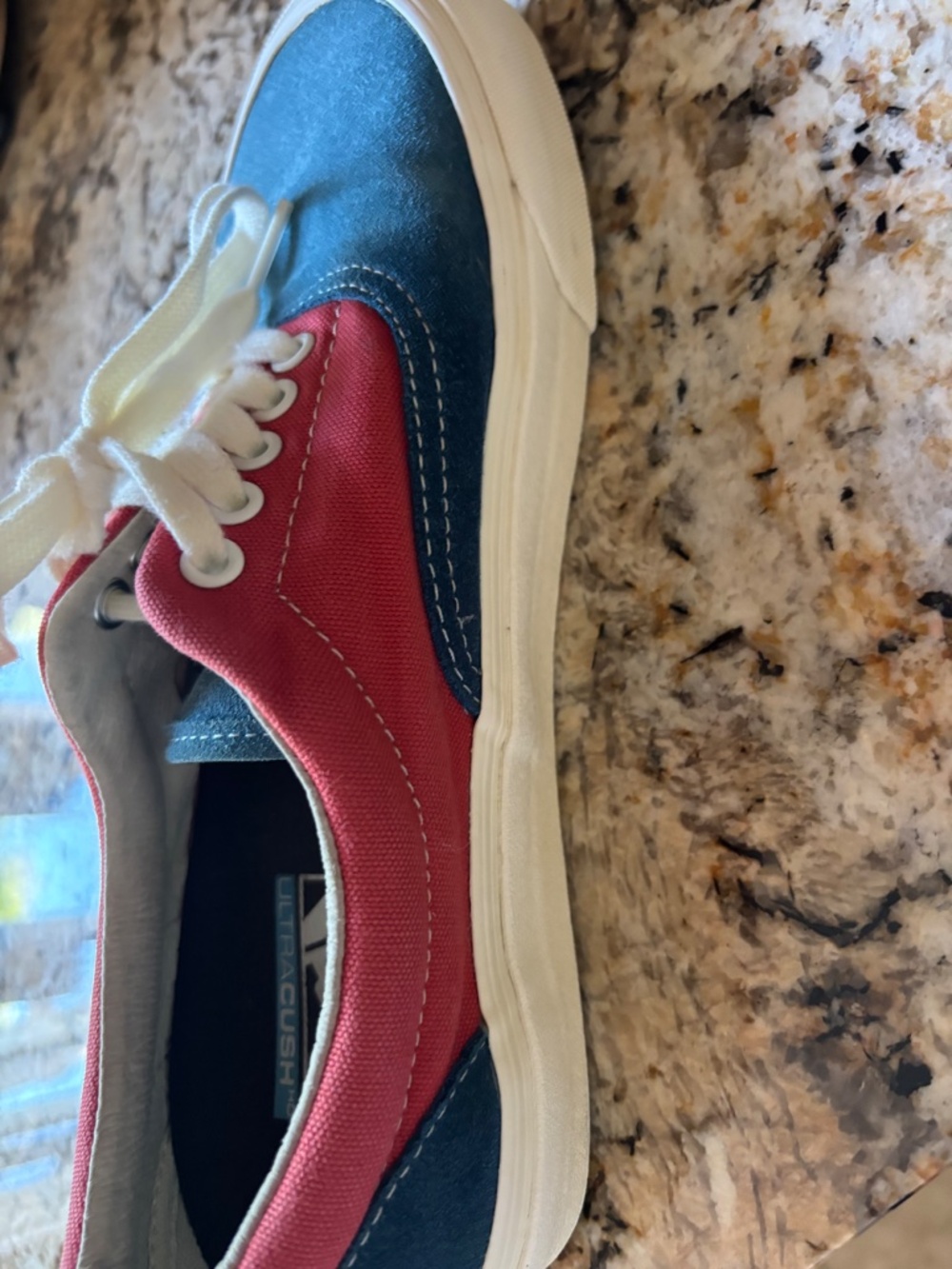 Vans - Picture 4 of 6